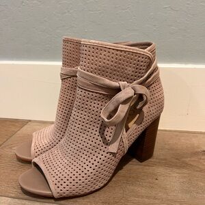 Sam Edelman 3.5 inch shoes size 8.5